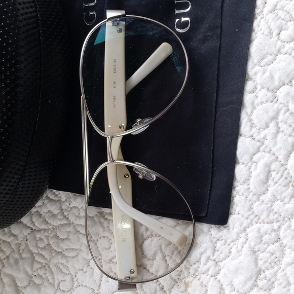 GUESS RX GLASSES AND CASE - Picture 2 of 10
